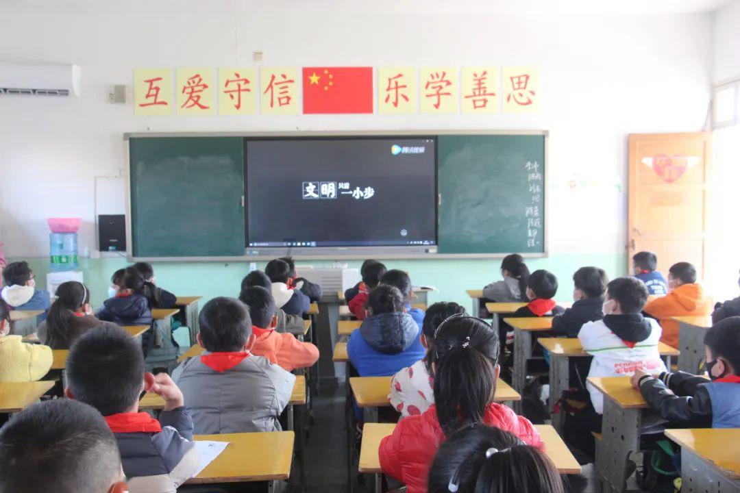 智利地图为什么那么长？游戏画面